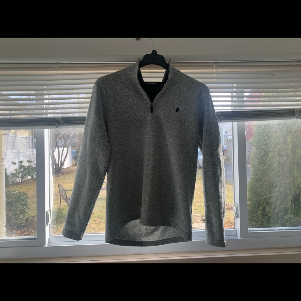 IZod size Large quarter zip sweater